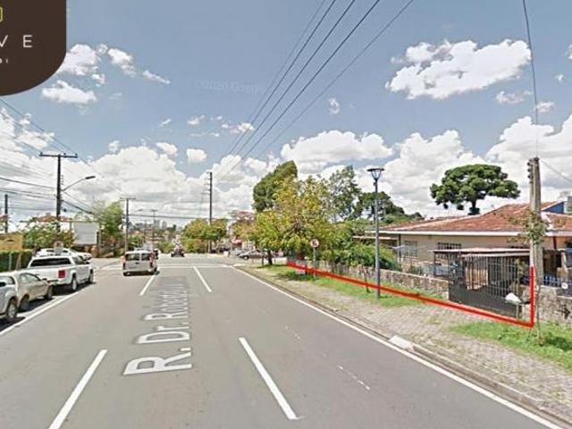 Excelente Lote/Terreno de esquina nas Mercês ZR3, com 462m², muito bem localizado, seja para inves