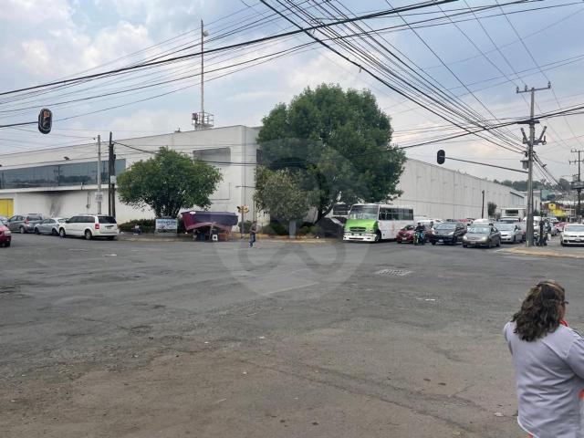 EXCELENTE LOCAL COMERCIAL EN RENTA EN NAUCALPAN