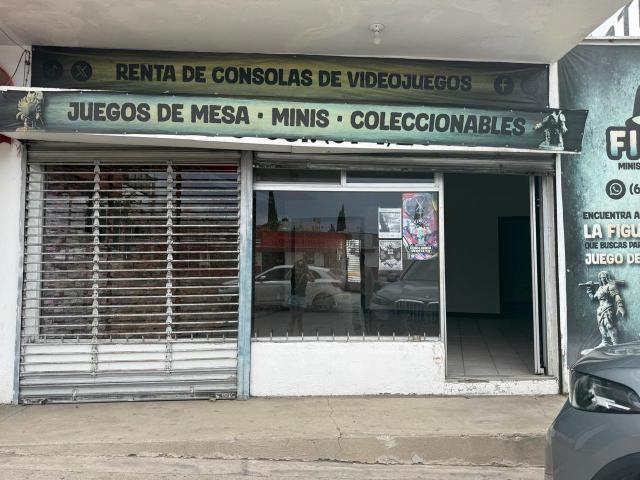 Excelente local comercial en renta sobre Av. Universidad