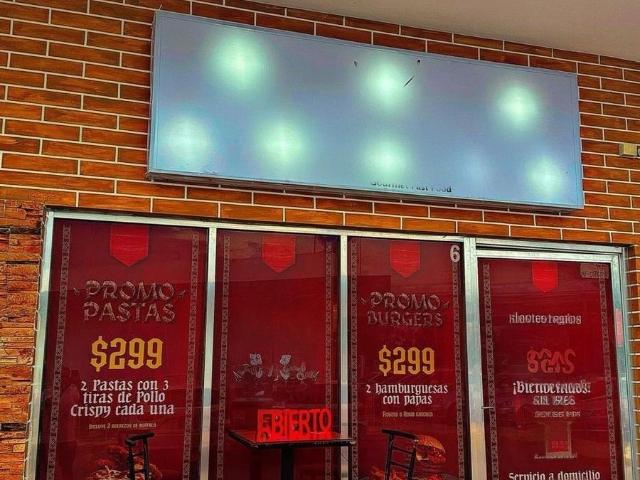 EXCELENTE LOCAL DE COMIDA RAPIDA EN TRASPASO MERIDA NORTE IVAL 1080