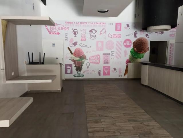 Excelente local en Almanara Paseo Comercial !