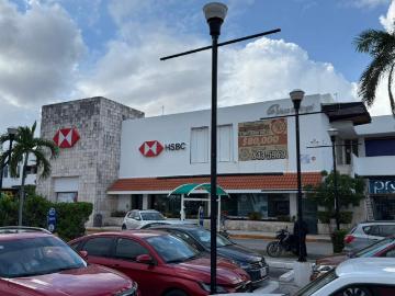 Excelente local en renta dentro de plaza comercial del Angel