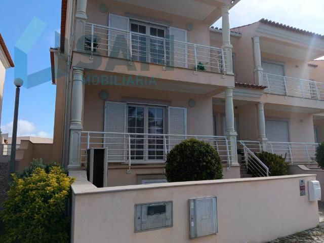 Excelente Moradia T3 com Piscina, Garagem e Zona de Lazer 188m² Tornada e salir do porto