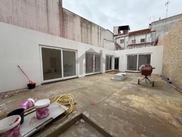 Excelente Moradia T3+1 Centro de Benavente