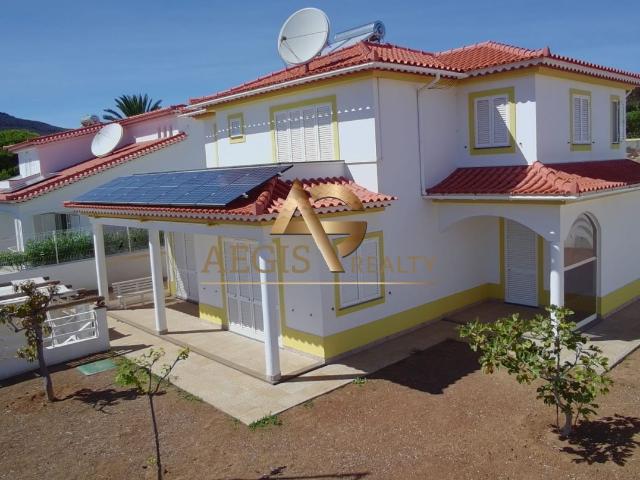 Excelente Moradia V3+1 Ilha do Porto Santo