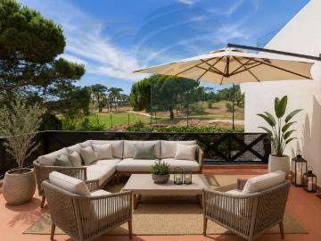 Excelente moradia com vista de Golf e vários espaços exterio. 165m² Cascais e Estoril