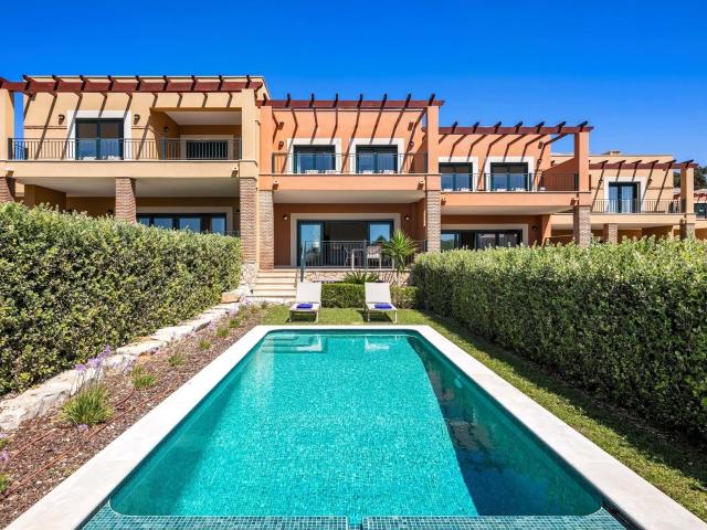 Excelente moradia em banda de 2 quartos com piscina privada. 363m² Lagoa e Carvoeiro