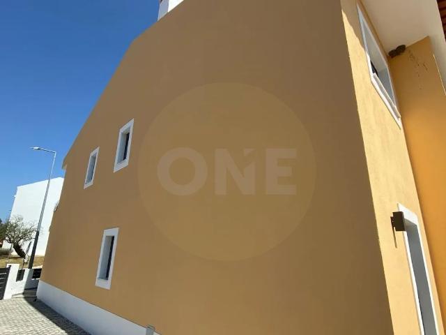Excelente Moradia Isolada T4 em Benavente!