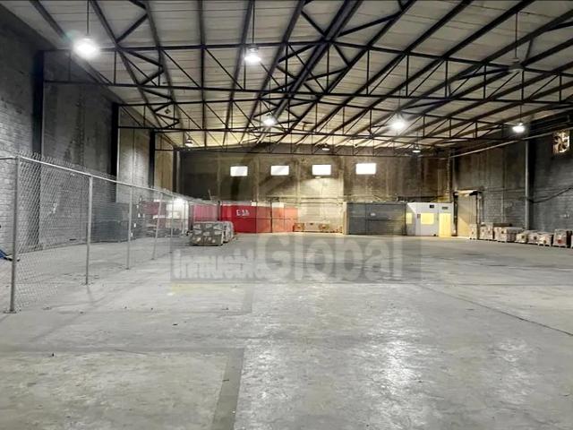 EXCELENTE NAVE INDUSTRIAL AMPLIA EN RENTA 3,048 M2 CENTRICA ACCESO TRAILER EN MTY NL