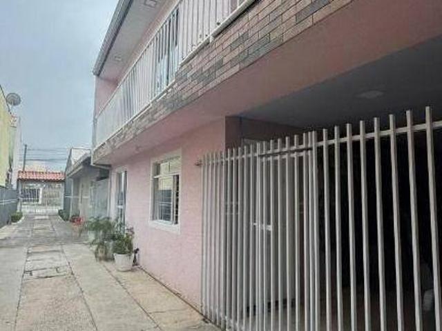 Excelente Sobrado a venda no Alto Boqueirao