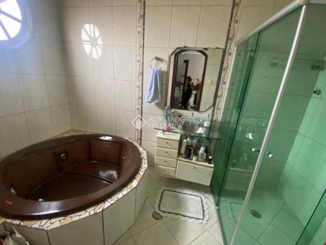 Excelente Sobrado à Venda 3dorm, 1suite, 3vagas, no Parque das Américas Mauá/SP
