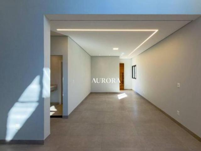 Excelente Sobrado com 4 quartos e Piscina à venda, 204,75 m² Condominio Golden Park II Londrin