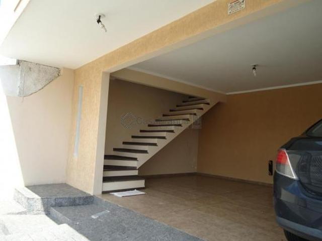 Excelente sobrado com terreno 250 m2 e 195,18 m2 de construção com 3 dorm. 01 suíte sala 2 amb