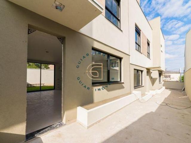 Excelente Sobrado Cond Fechado com 3 Suítes e Terraço no Melhor do Guabirotuba