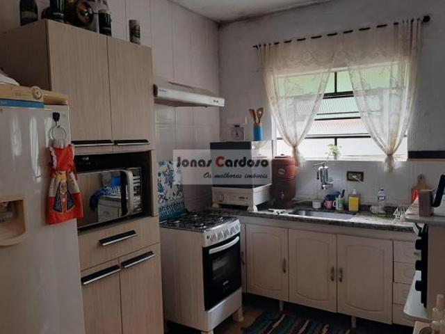 Excelente sobrado de 500m² na Vila Brasileira, 3 quartos sendo 1 suíte com varanda, sala e cozinha g