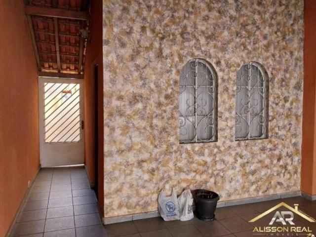 Excelente sobrado na Vila Pestana com 3 Quartos| 1 suíte| 2 Vagas| 191m²