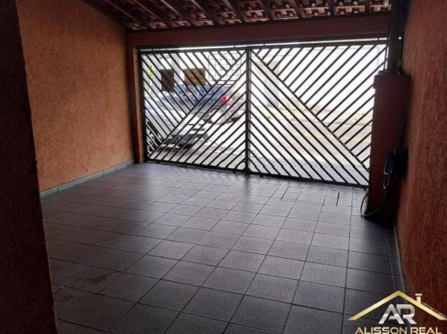 Excelente sobrado na Vila Pestana com 3 Quartos| 1 suíte| 2 Vagas| 191m²