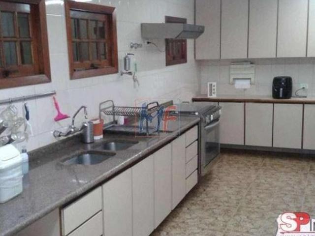 Excelente sobrado no Horto Florestal, 3 quartos 3 suítes, sala, cozinha, piscina, churrasqueira