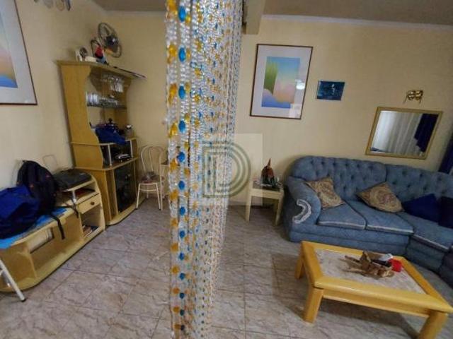 Excelente Sobrado semi isolado, bem localizado