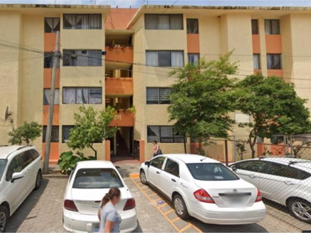 EXCELENTE SE VENDE DEPARTAMENTO PLANTA BAJA UH EL SAUZ MUY BIEN UBICADO
