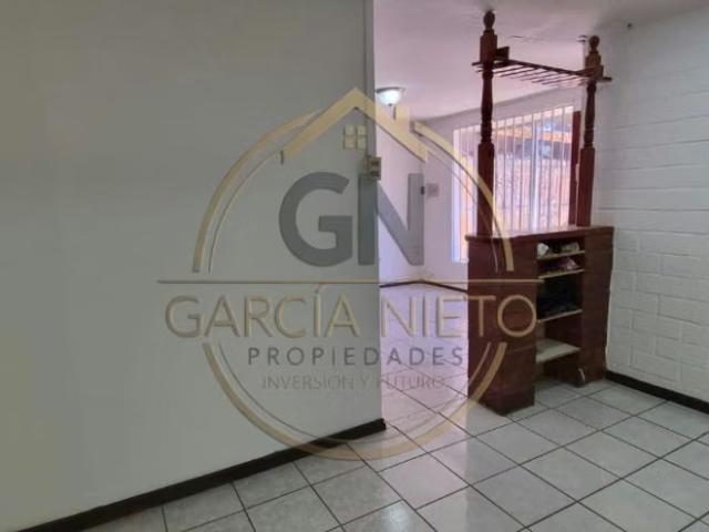 Excelente sector villa monasterio 1826 | dormitorios por 85000. 00 en Graneros