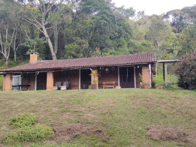 EXCELENTE SÍTIO COM PISCINA, NASCENTES E LAGO COD: 5307 F: 11 97302 9229 CESAR