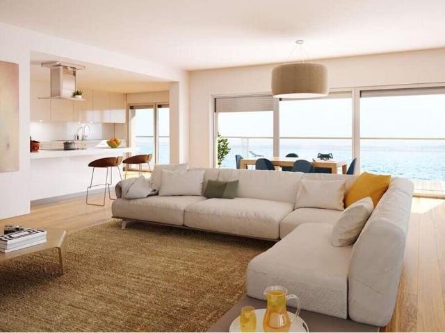 Excelente Penthouse Duplex T3 com grandes terraços em condom. 227m² Alcochete