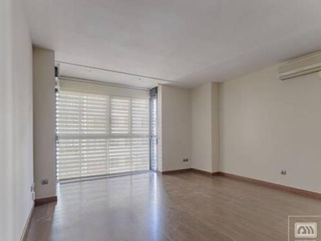 Excelente piso de 3 habitaciones y terraza en Las Tablas
