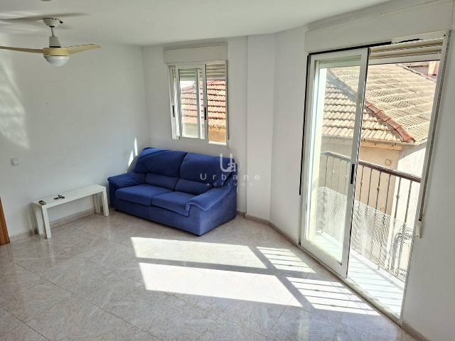 EXCELENTE PISO EN ALGEZARES. Muy Acogedor. Con GARAJE y Trastero