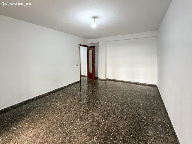 Excelente piso en Higinio Noja,13.La Creu del Grau, Valencia con ubicación inmejorable, garaje incl