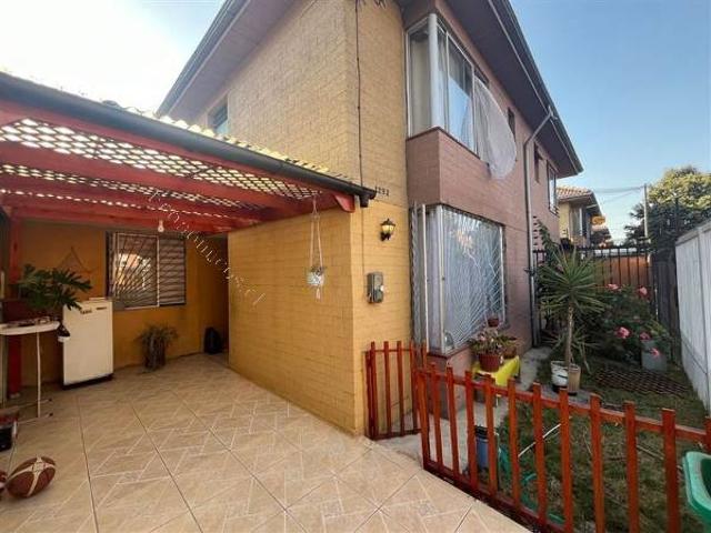 EXCELENTE PROPIEDAD EN BARRIO RESIDENCIAL