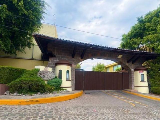 EXCELENTE RESIDENCIA EN VENTA
