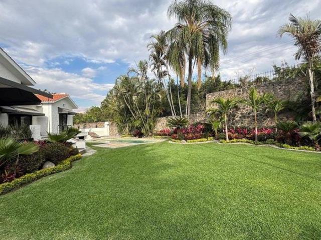 Excelente Residencia en Cuernavaca Morelos