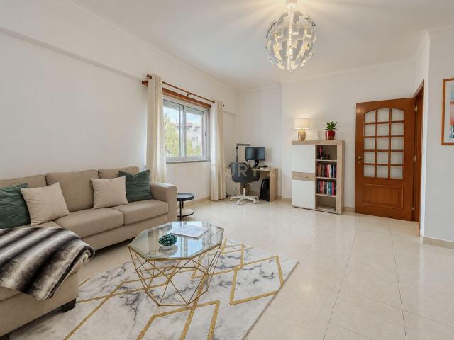 Excelente T1 em São Marcos com 66 m², Cozinha Equipada e Arrecadação