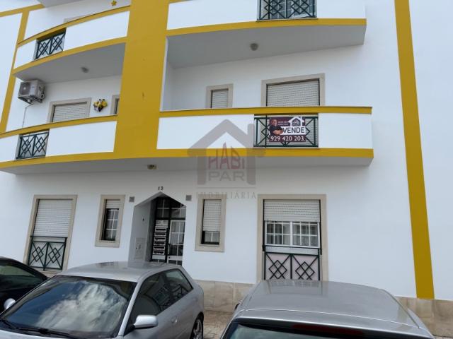 Excelente T2+1 Na Urbanização do Brejo
