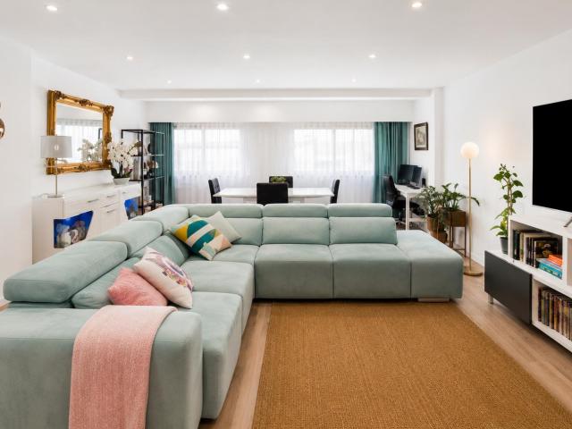 Excelente T2 + 2 Duplex totalmente remodelado para Arrendamento em Linda Á Velha