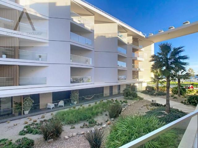 Excelente T2 à venda na Baixa de Olhão com vista para o mar. 100m² Olhão