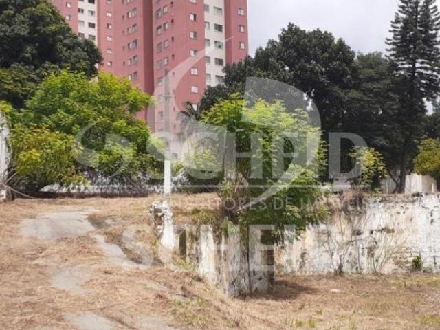 EXCELENTE TERRENO 1.914 M² COM 33,70 DE FRENTE BEM LOCALIZADO