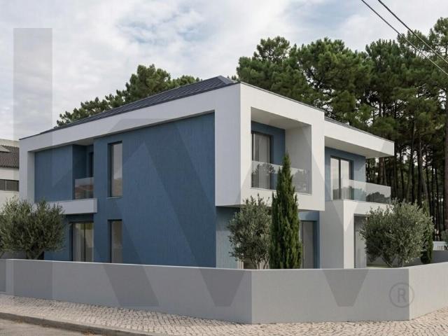 Excelente Terreno Urbano para Construção na Aroeira – A 3 km da Praia da Bela Vista