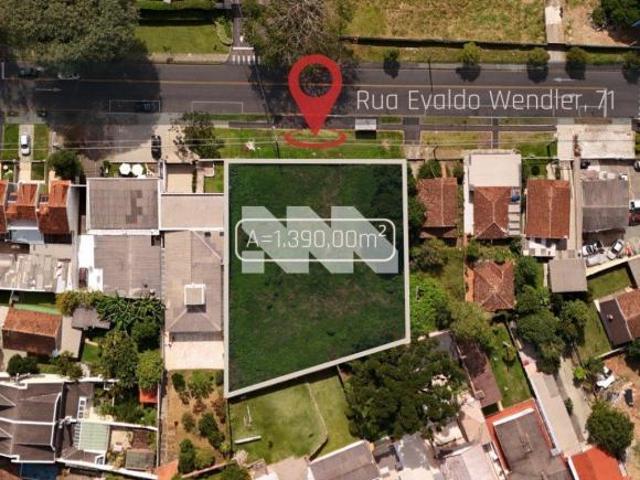 Excelente terreno ZR2 no São Lourenço com 1.390m²