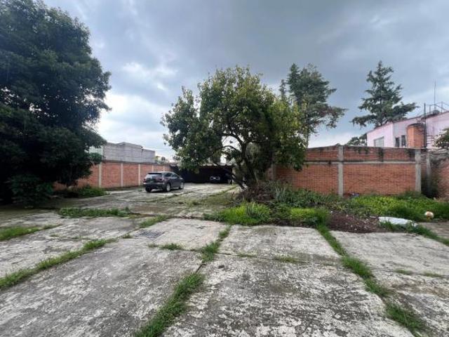 Excelente Terreno a 5 minutos del Deportivo Xochimilco y Mercado de Flores