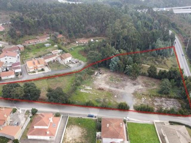 Excelente terreno com 3 frentes, possibilidade de fazer loteamento com 12.364m2