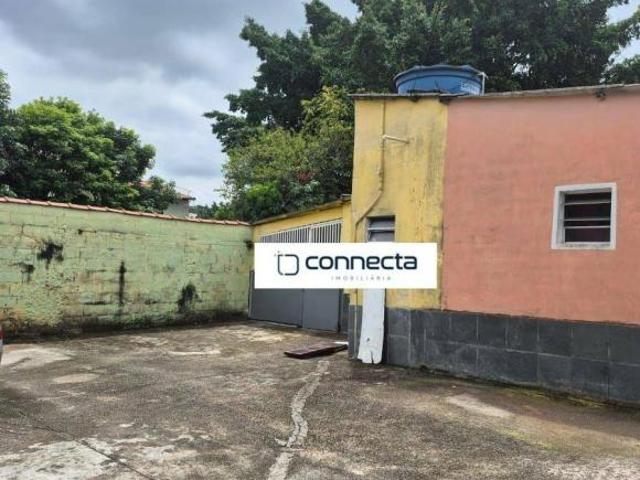 Excelente terreno com 6 casas para renda e otimo para construtor