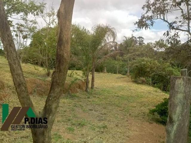 Excelente terreno com agua para formação de chácara em Pinhalzinho interior de São Paulo