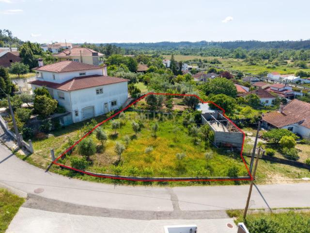 Excelente Terreno com Projecto Habitacional em Desenvolvimento