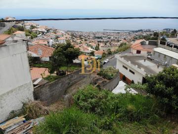 Excelente Terreno com vista para o Funchal
