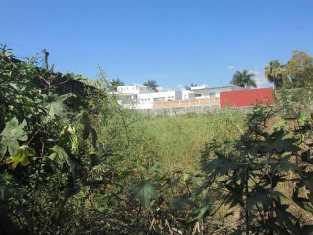 Excelente terreno comercial en renta en Cuernavaca