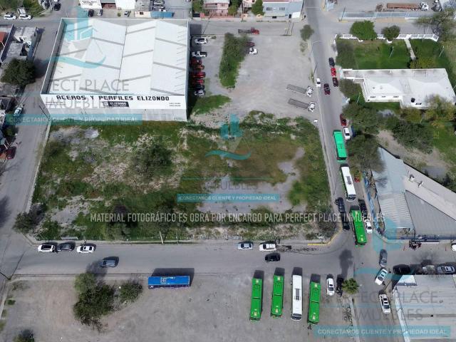 Excelente terreno comercial en zona de alta plusval?a del centro de Apodaca
