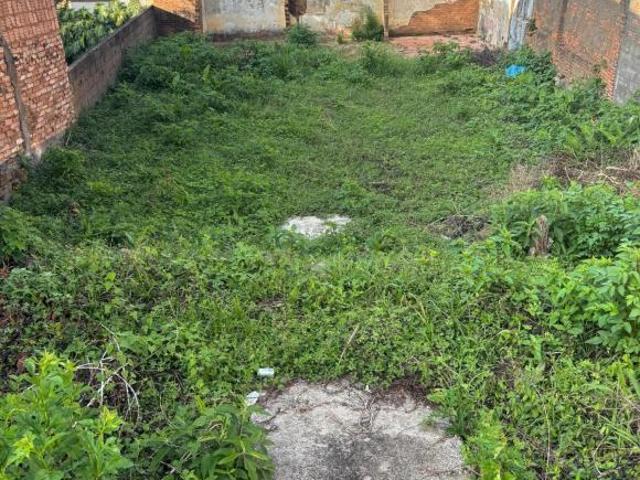 Excelente terreno de 292,50m² á venda no Centro de Poços de Caldas MG