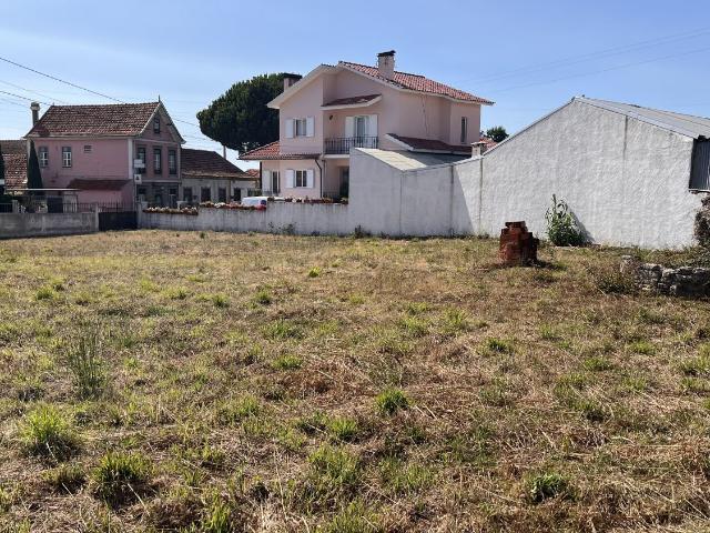 Excelente Terreno em Aradas para construção de Moradias